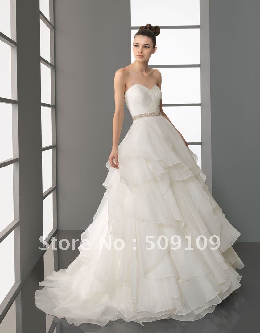 Elegant-Layered-Sweetheart-Organza-Ball-Gown-Wedding-dress-Wedding-Gown