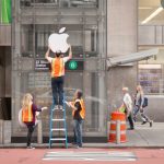 [影音] 紐約Apple全新旗艦店？街頭惡作劇找來假員工賣iPhone X
