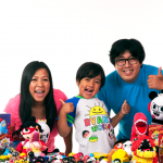 6歲小網紅推自有品牌玩具 Walmart搶先販售