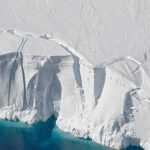 南極沉睡巨人熱醒 研究：持續暖化恐融最大冰層