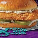 不止炸雞, Popeyes 家廣受歡迎的 Flounder Fish Sandwich 比目魚漢堡回歸