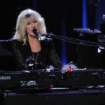 傳奇搖滾樂團 Fleetwood Mac 主唱 Christine McVie 過世 享壽79歲
