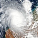 熱帶氣旋侵襲澳洲 持續風速高達218公里創紀錄