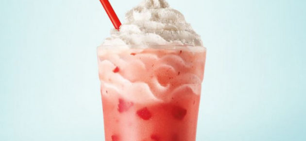 Sonic 推出全新 Strawberry Shortcake Snowball Slush Float 和夏季商品系列