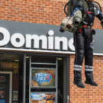 天降外賣！Domino’s 在 Glastonbury 音樂節通過 Jetpack 飛行送 Pizza