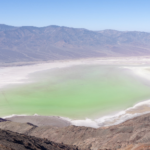 想去看快趁早，近期重新開放的 Death Valley 竟因颶風形成臨時湖水