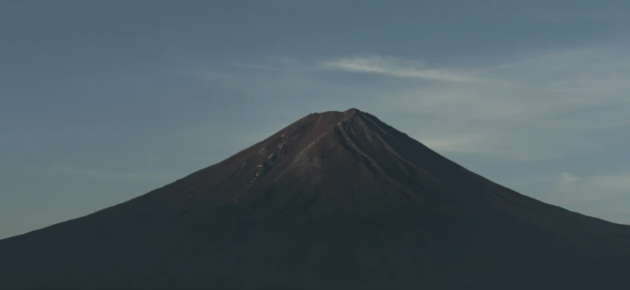 首次罕見!!日本富士山打破130年的紀錄，至今還未積雪?!