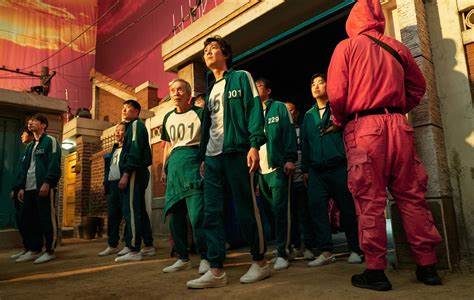 慶祝 Netflix 獲獎影集!!PUMA 與《魷魚遊戲》聯名推出時尚衣服配件