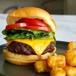 國家漢堡日🍔各店家推出超值優惠餐點還有買一送一唷~