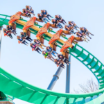 美國今年夏天必玩6款超刺激的新雲霄飛車🎢